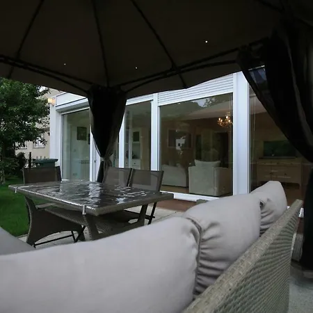 Luxury Riverside Villa *