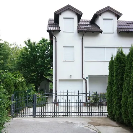 Villa Luxury Riverside *